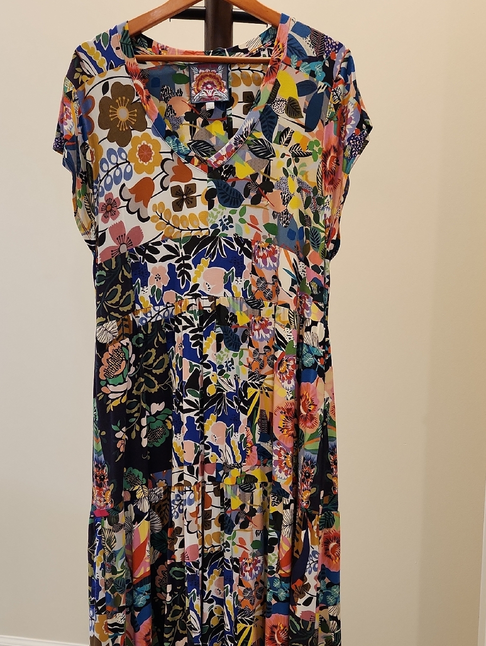 Johnny Was Chelsea Floral Dress V Neck Pullover Midi
